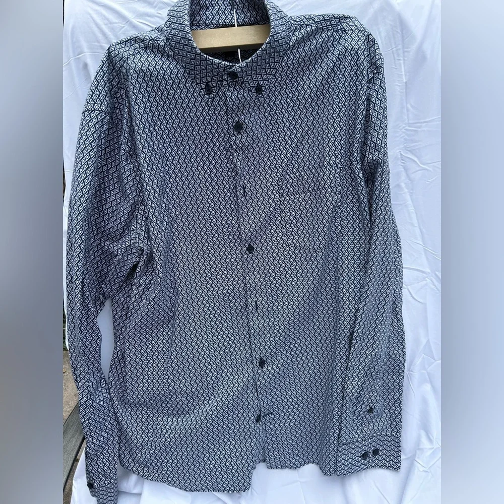 Express Men's Casual Navy and White Patterned Shirt - Picture 1 of 4